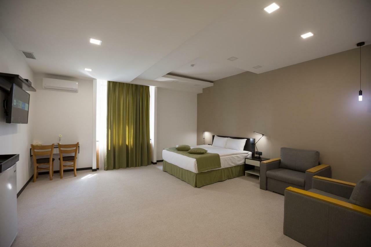 Annabella Boutique Hotel エレバン エクステリア 写真