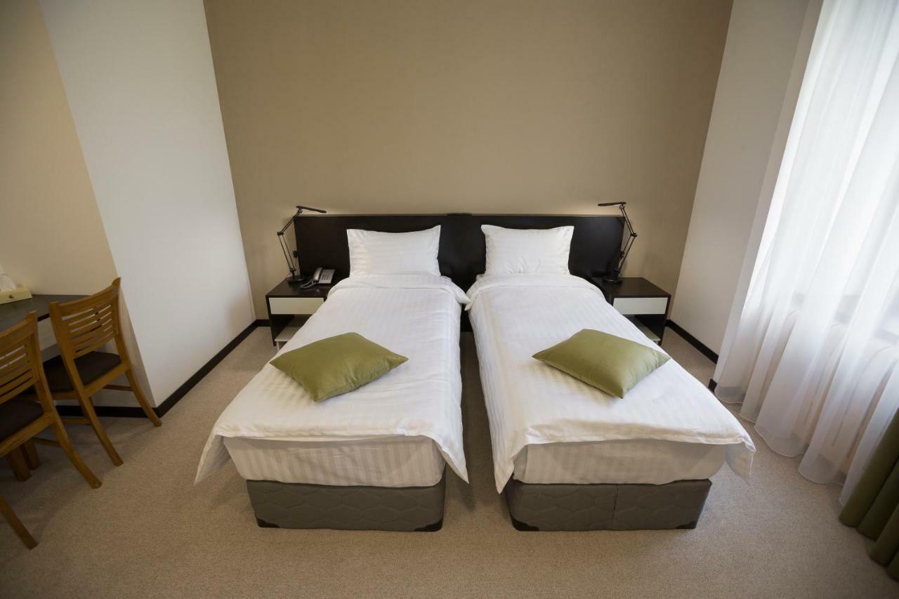 Annabella Boutique Hotel エレバン エクステリア 写真