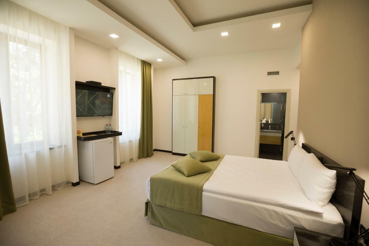 Annabella Boutique Hotel エレバン エクステリア 写真