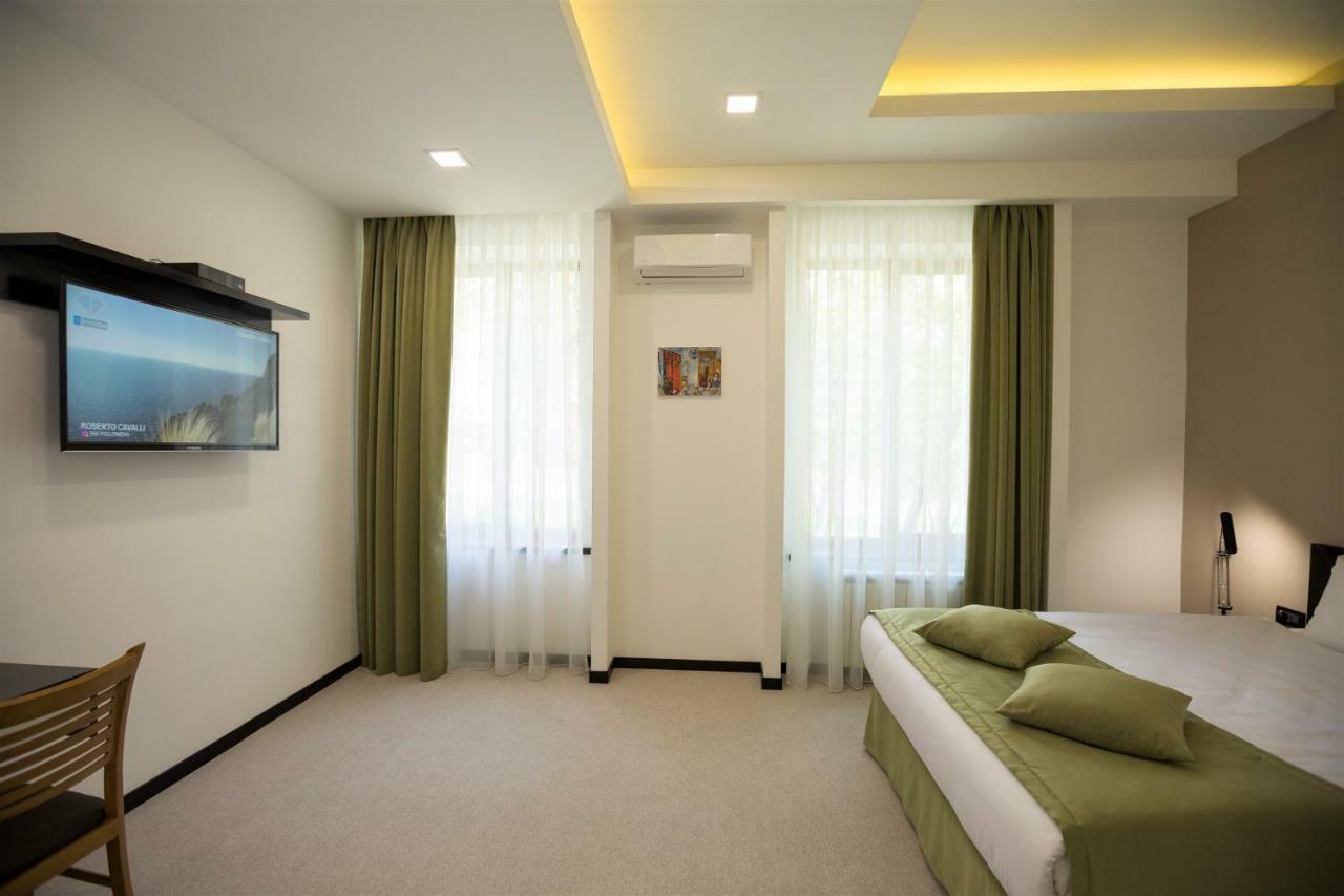 Annabella Boutique Hotel エレバン エクステリア 写真