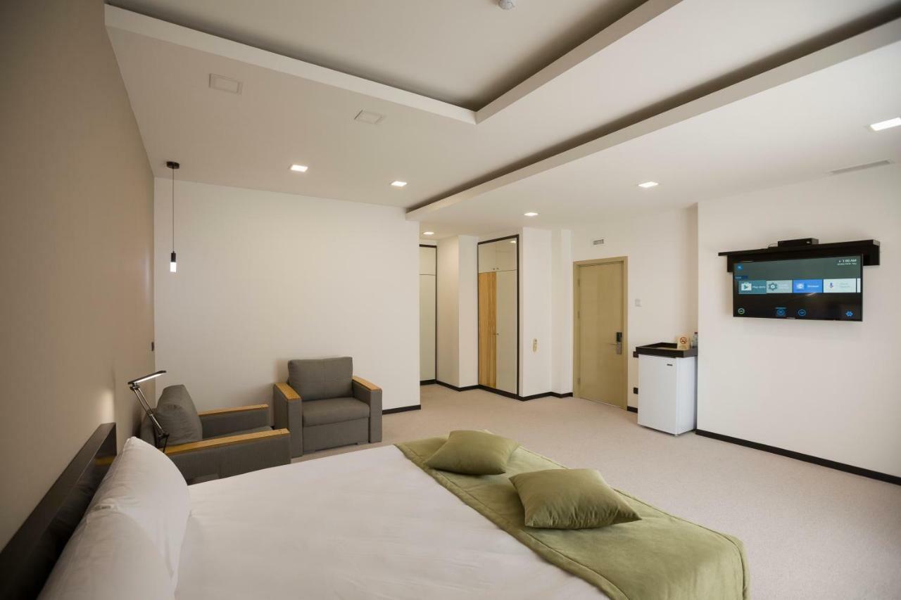 Annabella Boutique Hotel エレバン エクステリア 写真
