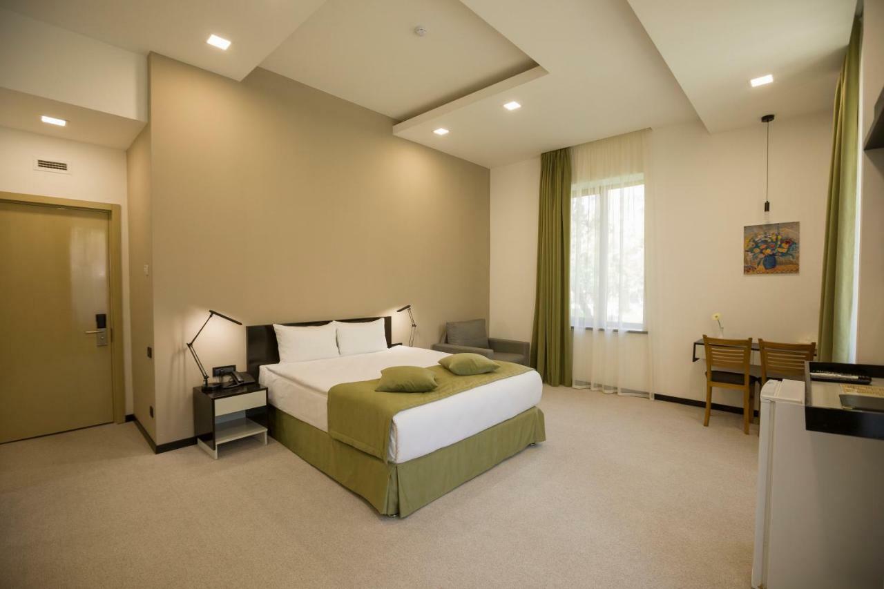 Annabella Boutique Hotel エレバン エクステリア 写真